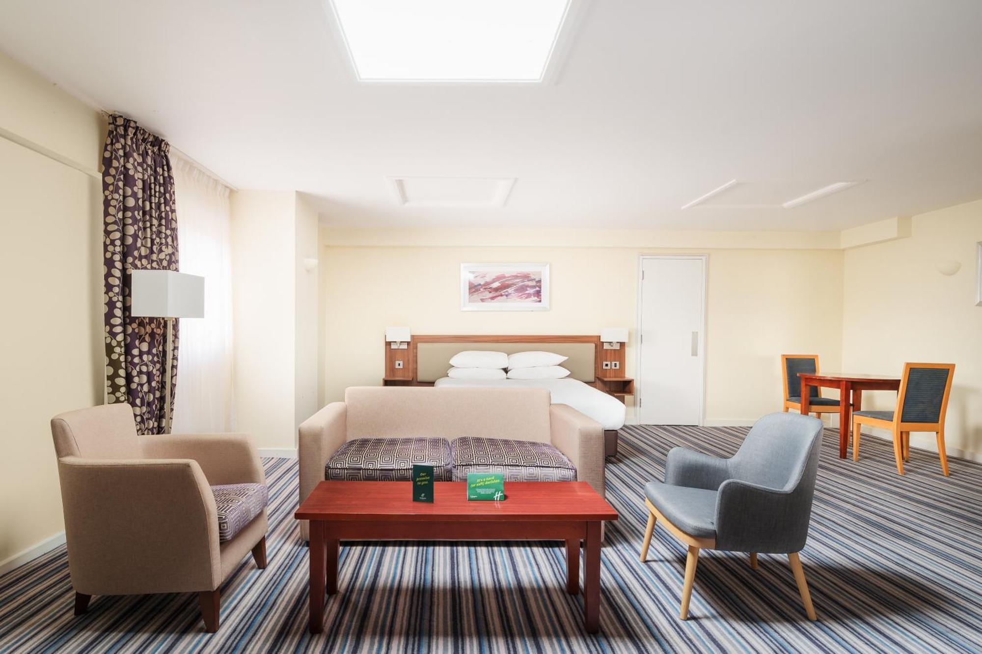 Holiday Inn Northampton By Ihg Kültér fotó